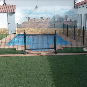 Сasa de vacaciones Exclusivo Chalet Con Piscina En El Entorno Oromana Piscina Disponible Hasta 15 Octubre, Alcalá de Guadaira